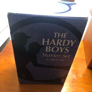 HARDY BOYS STARTER BOOK SET